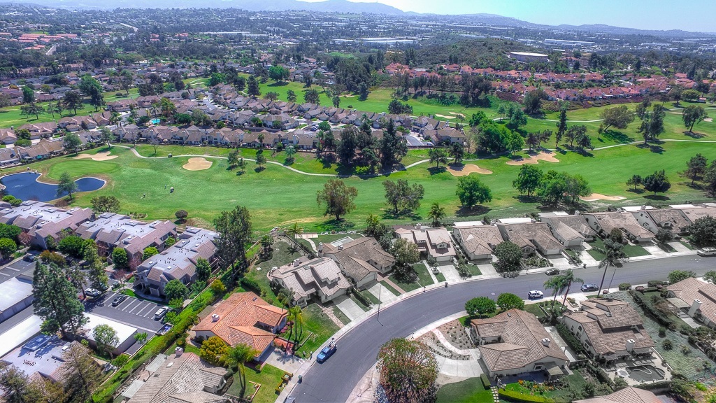 Property Photo: 1133 Columbus Way CA 92081