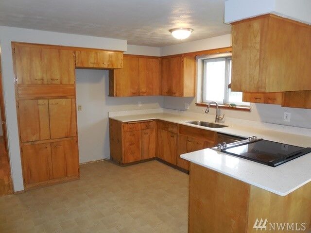 Property Photo: 14914 16th Av Ct S WA 98387