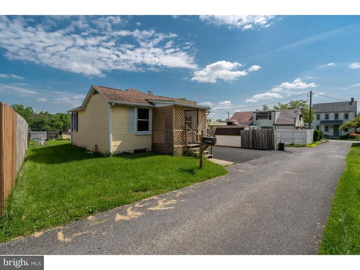 24 Albright Avenue  Lancaster PA 17603 photo