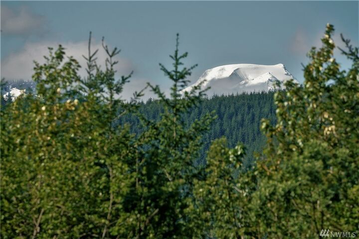 Property Photo: 8064 Ronald Ave WA 98237