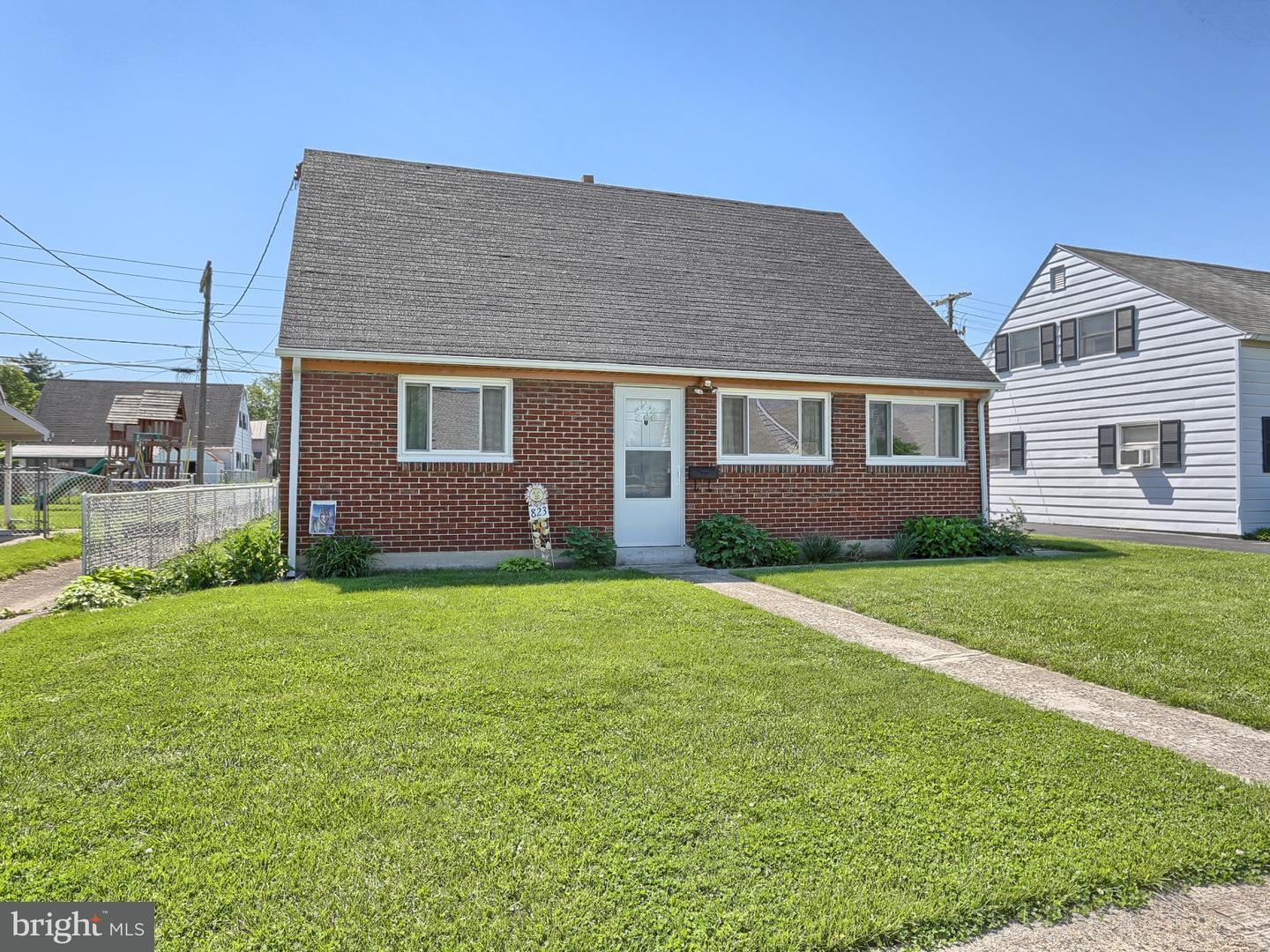 Property Photo: 823 Hartman Avenue PA 19560