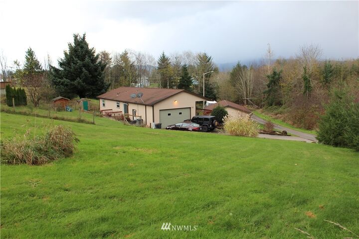 Property Photo:  22 N Jacobson Road  WA 98612 