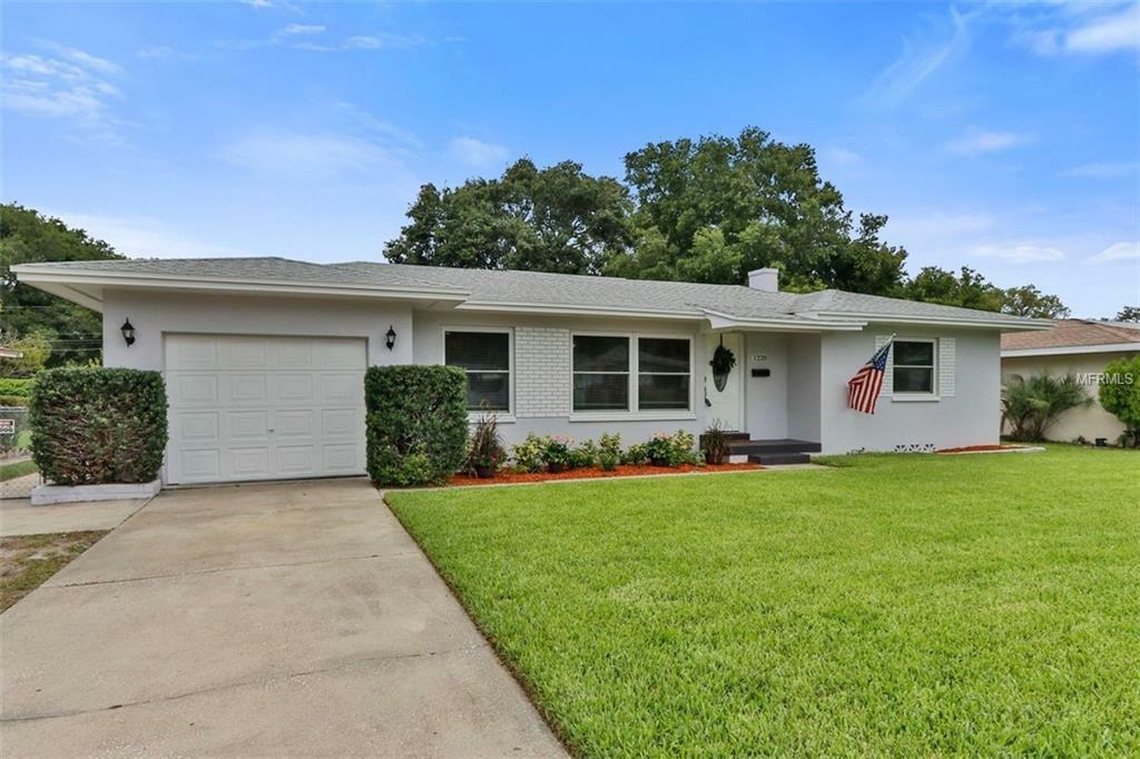 Property Photo: 1220 Magnolia Drive FL 33756