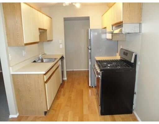 Property Photo:  15 Regency Park Dr 15  MA 01001 