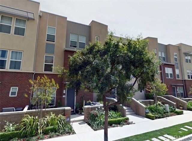 Property Photo:  75 Brownstone Way 146  CA 92656 