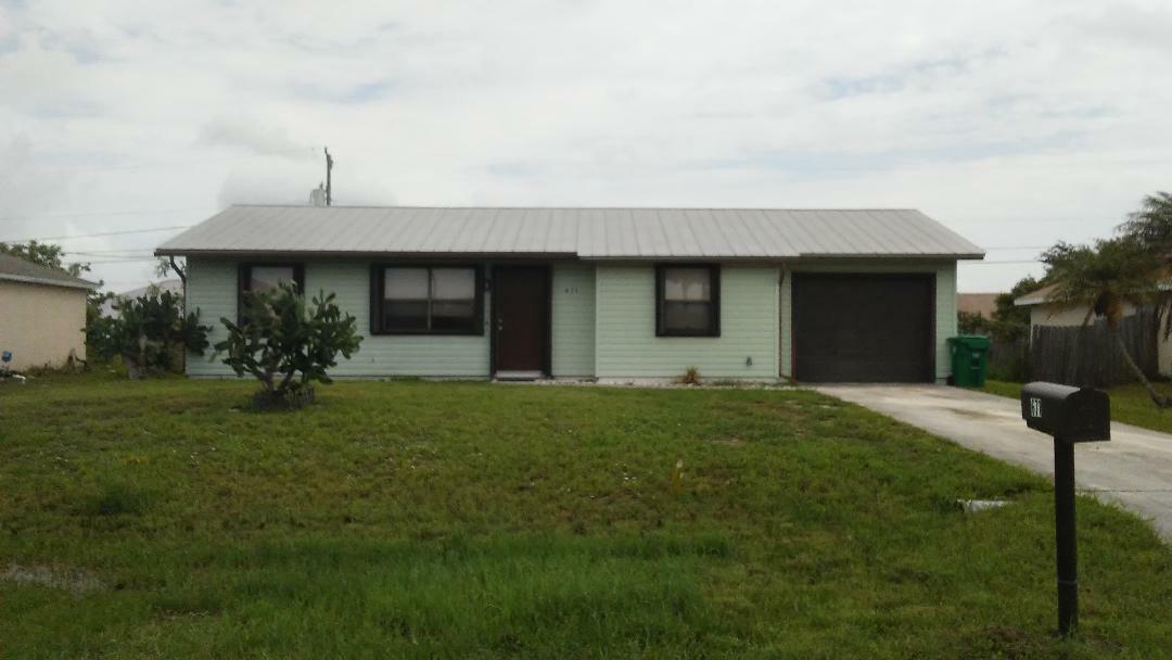 Property Photo:  671 SW Sardinia Avenue  FL 34953 