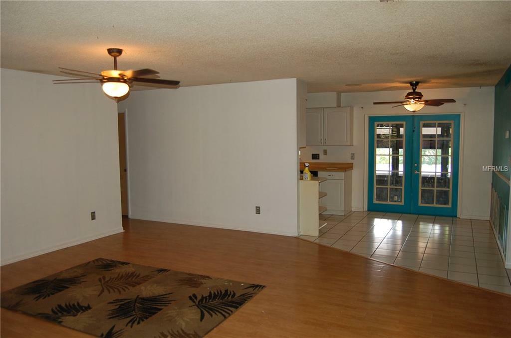 Property Photo:  104 Temple Drive  FL 32750 