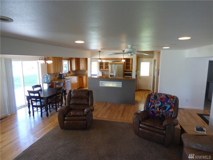 Property Photo:  193 Duck Lake Rd  WA 98841 