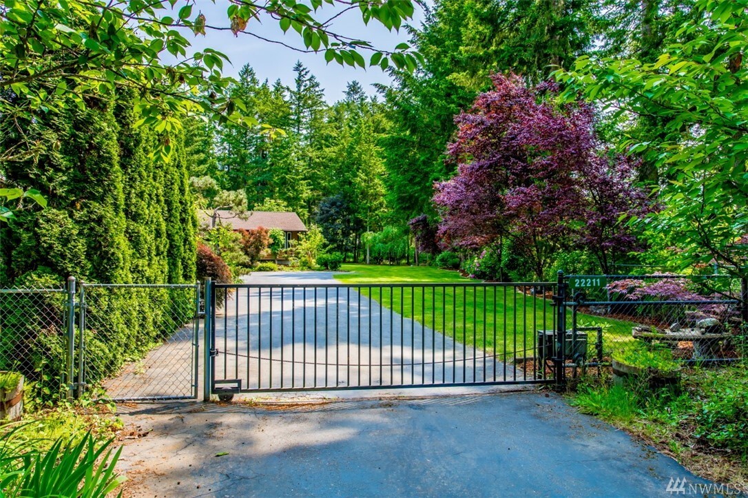 Property Photo: 22211 78th Ave E WA 98338