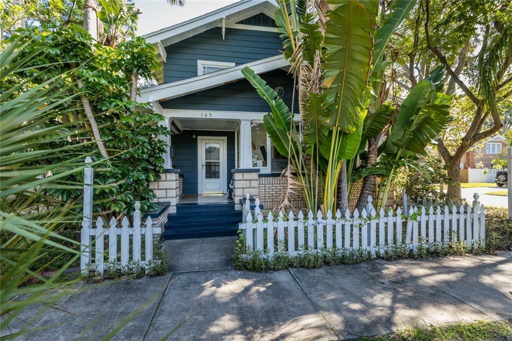 Property Photo:  165 17th Avenue NE  FL 33704 