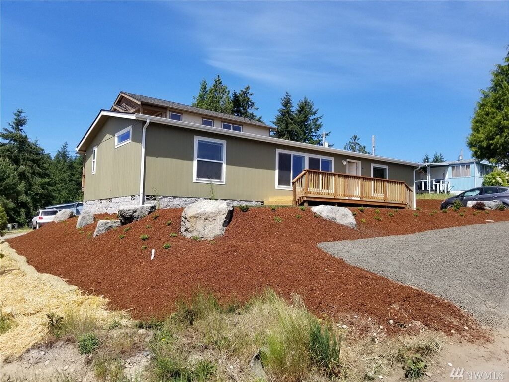 Property Photo:  1931  2nd Avenue W  WA 98312 