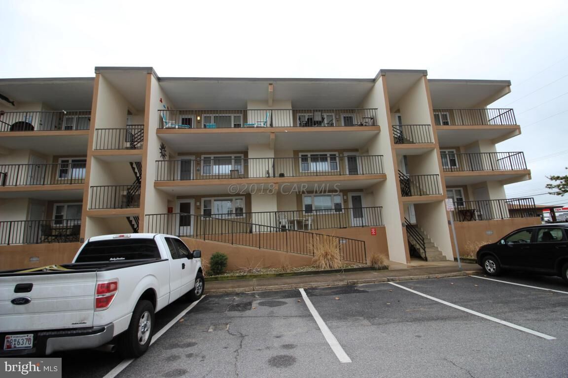 Property Photo:  11 53rd Street 306  MD 21842 