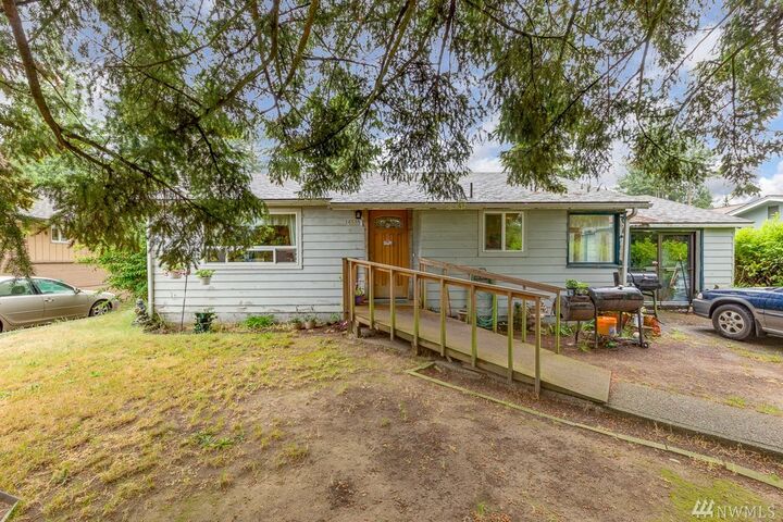 Property Photo: 14535 8th Ave NE WA 98155