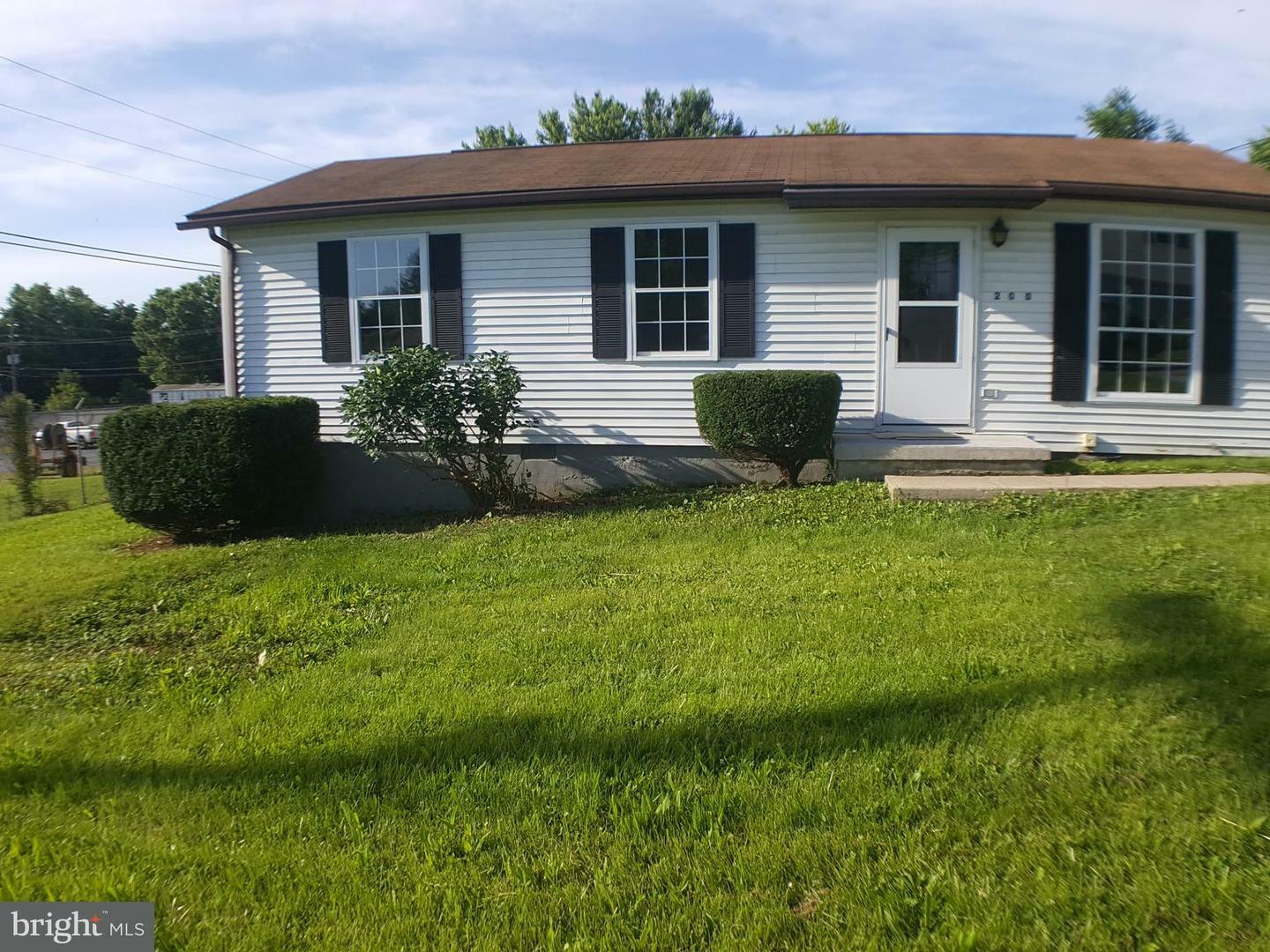 Property Photo: 200 Peach Tree Drive WV 25438