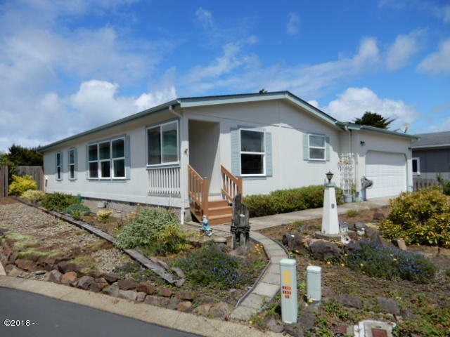 Property Photo: 3895 Summit Ridge Circle OR 97341
