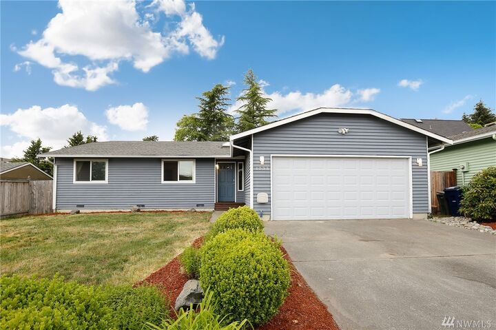 Property Photo: 1233 227th Place SW WA 98021