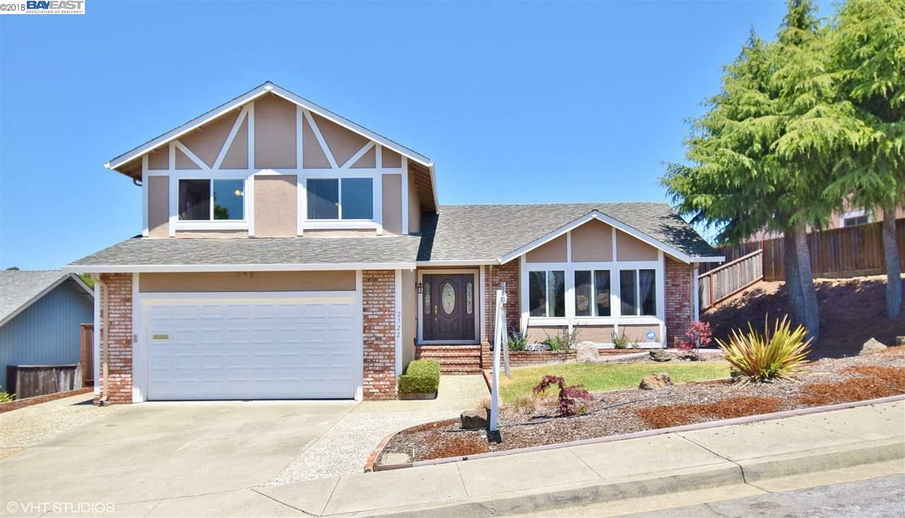 Property Photo: 2522 Carisbrook Ct CA 94542