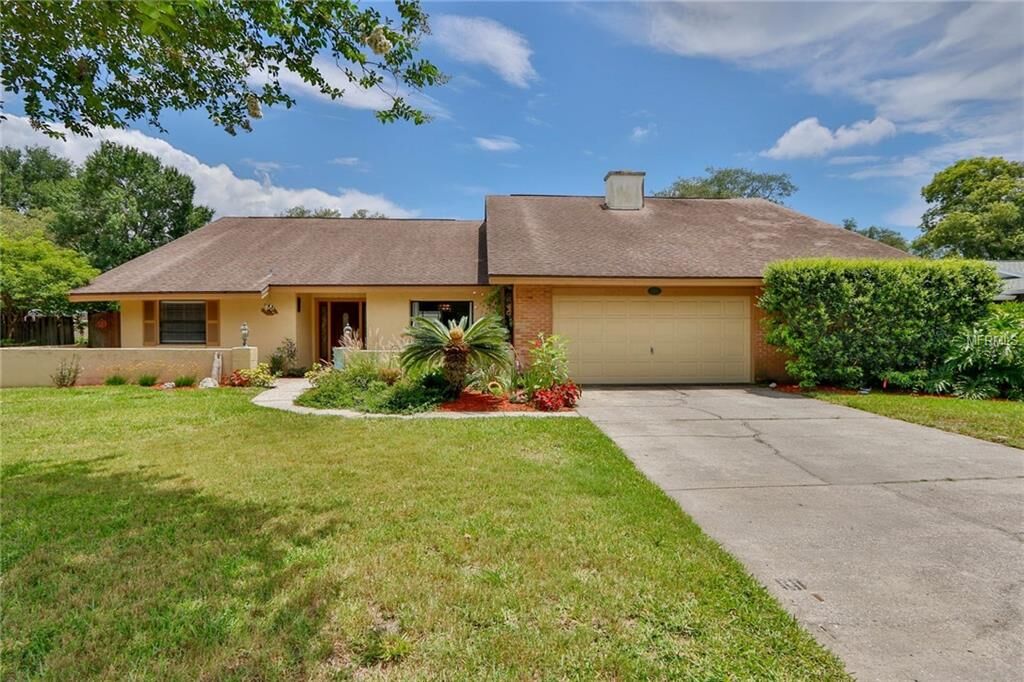 Property Photo:  13109 Wister Lane  FL 33612 