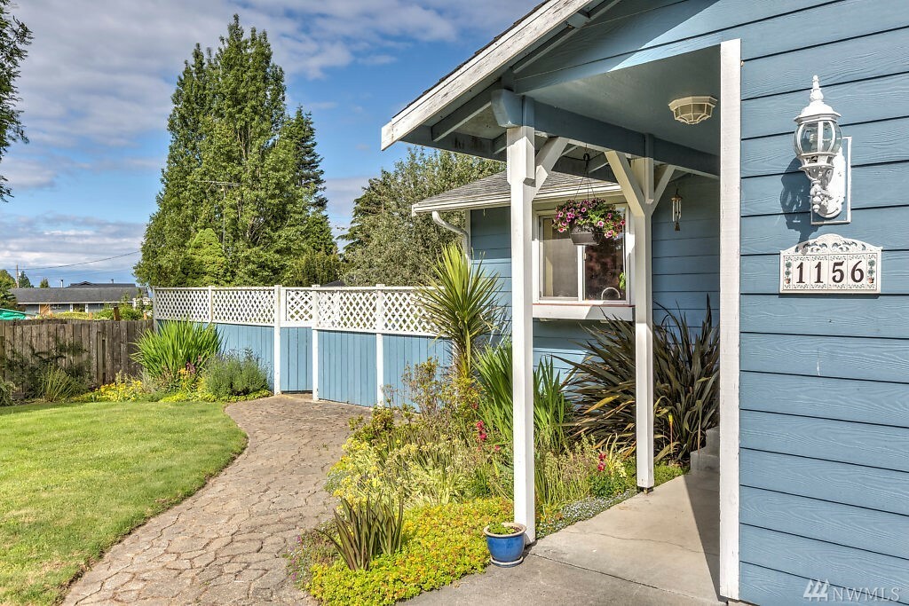 Property Photo:  1156 Dewey Drive  WA 98239 