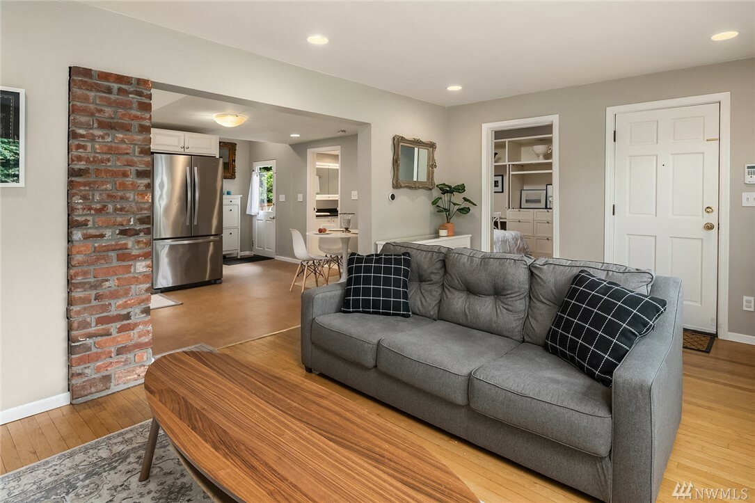 Property Photo: 7023 11th Ave NW WA 98117