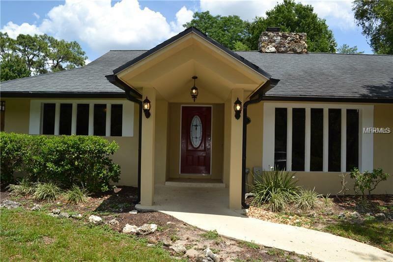 Property Photo:  208 W Sweetwater Creek Drive  FL 32779 