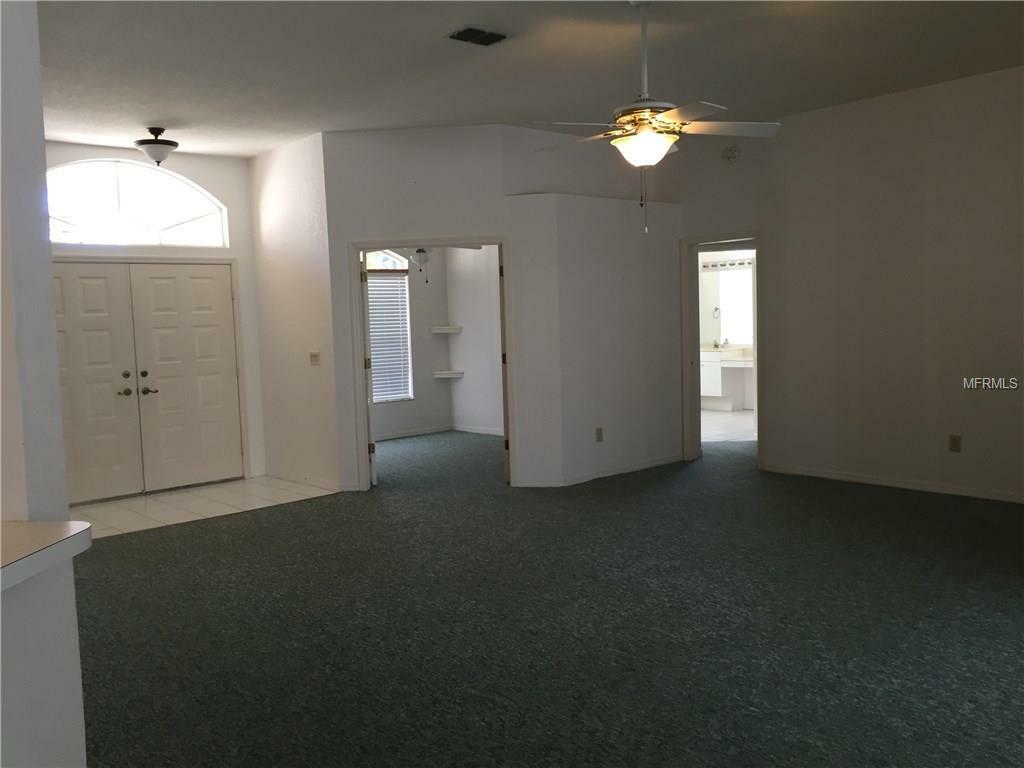 Property Photo:  3211 Concord Way  FL 33566 