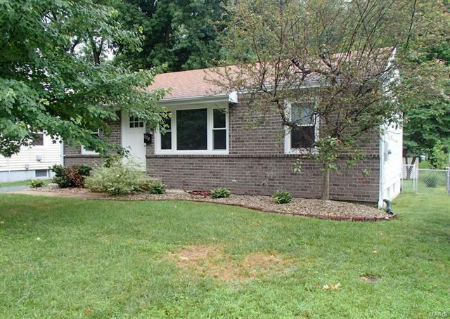 Property Photo:  865 Boone Street   63031 