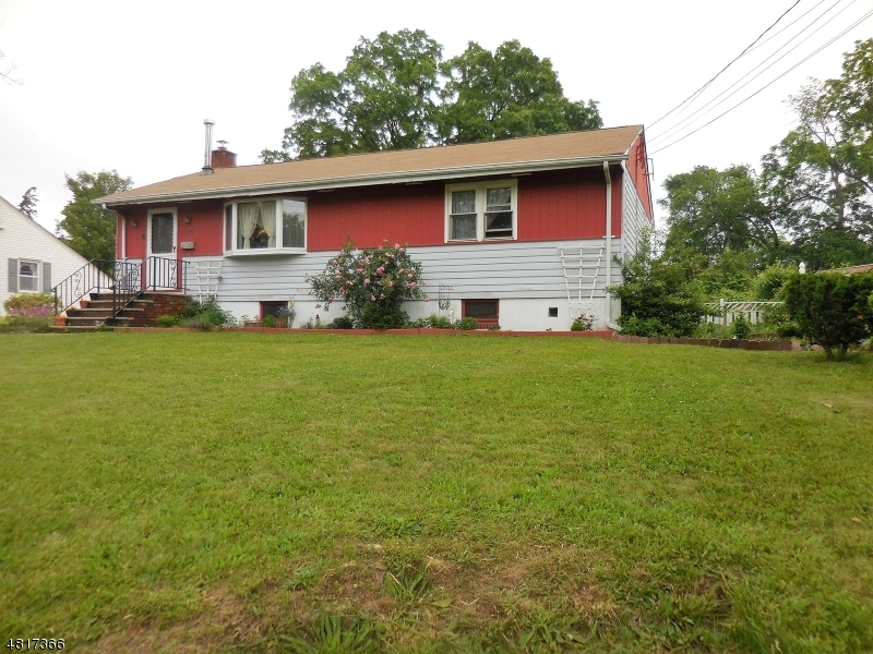 Property Photo: 375 Fairview Ave NJ 08812