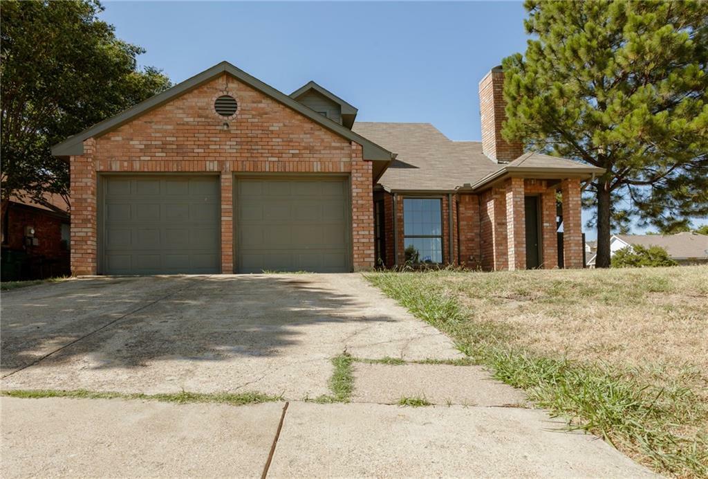 Property Photo:  317 Ironbark Drive  TX 76018 