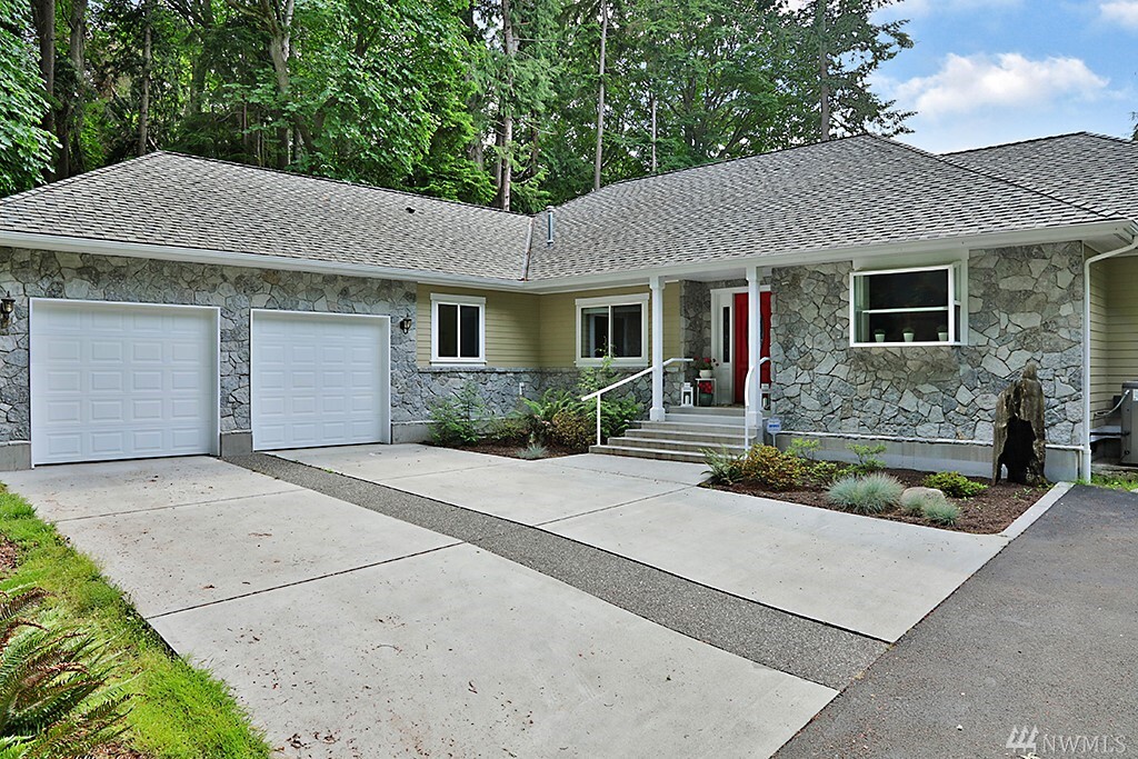 Property Photo: 7557 Hamilton Lane WA 98236