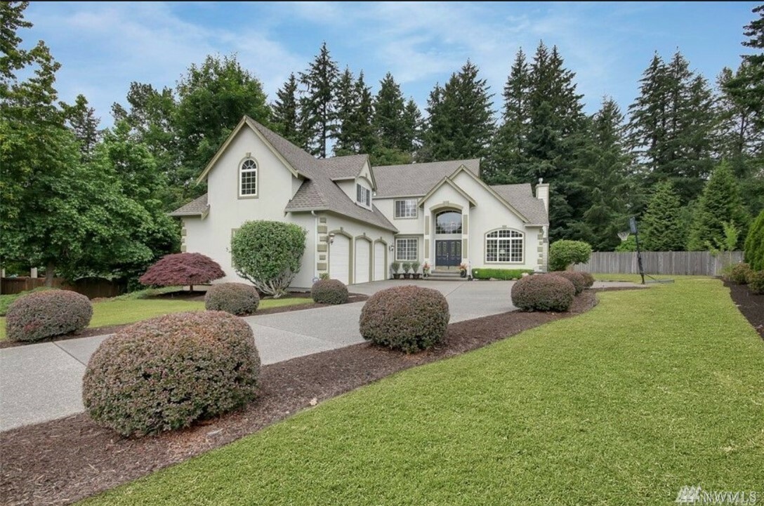 Property Photo: 18801 3rd St E WA 98391