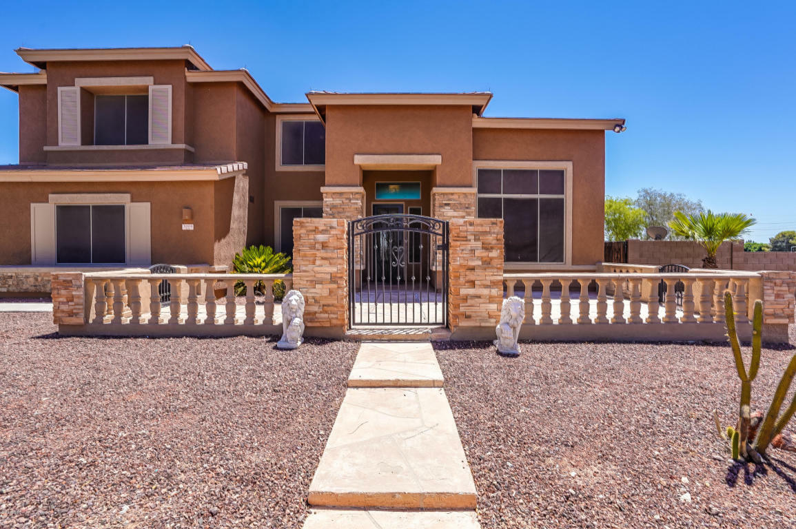 Property Photo:  3009 N Mansfield Court  AZ 85340 