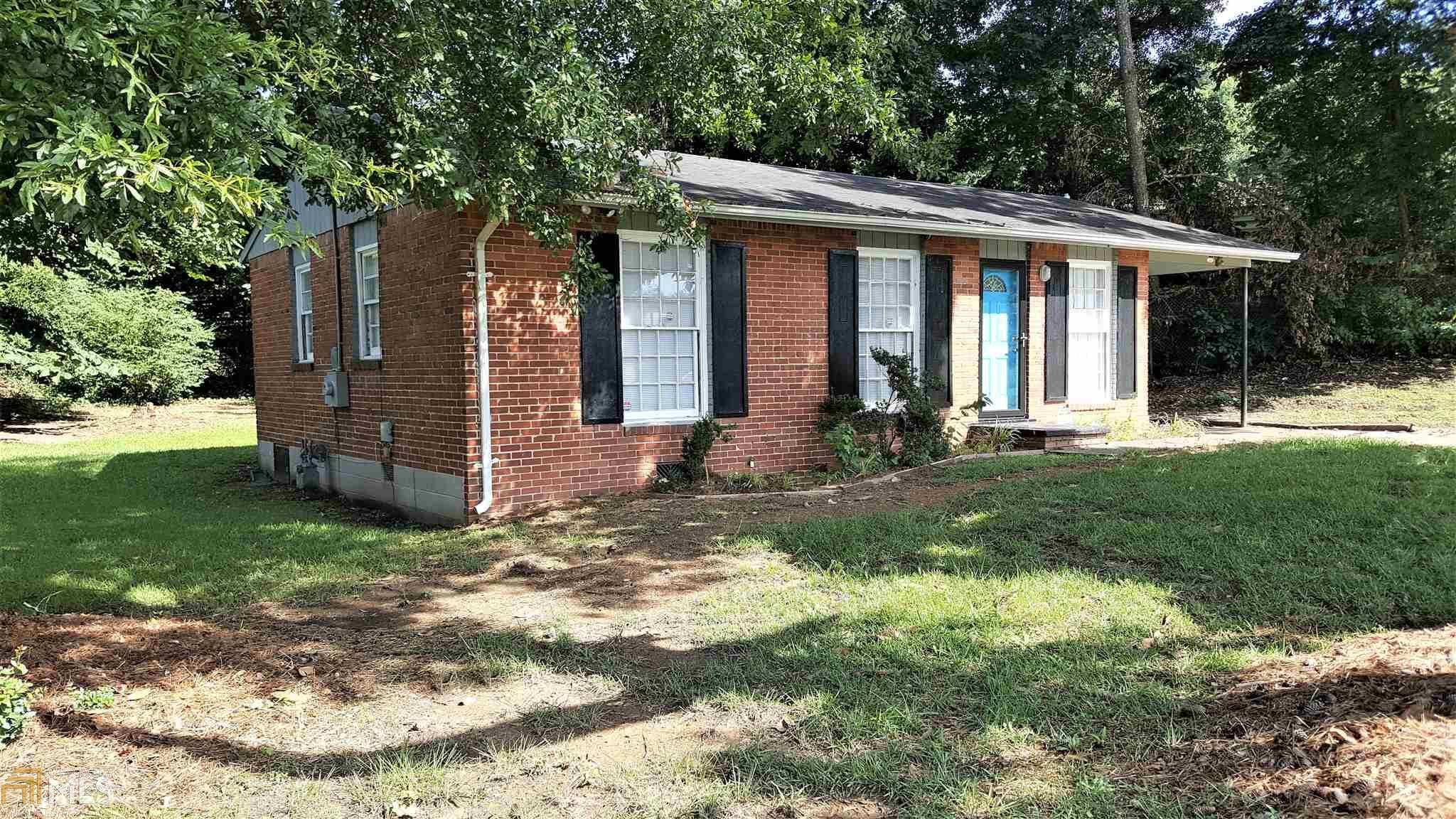 Property Photo:  427 Bolton Rd  GA 30331 