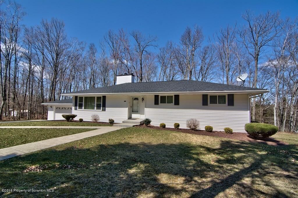 Property Photo:  202 Wilcrest  PA 18444 