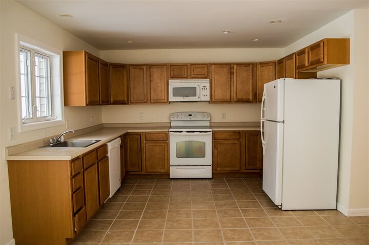 Property Photo:  84 Summer Street 1  NH 03458 