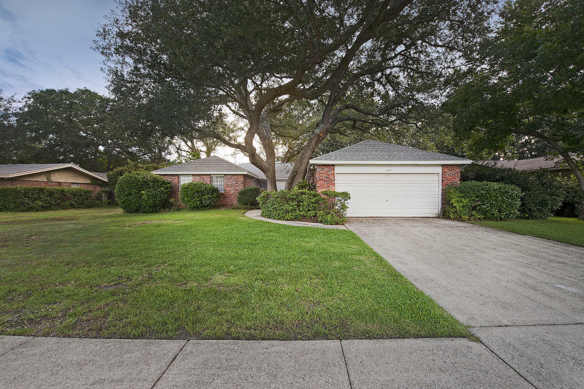 Property Photo:  627 Powell Drive  FL 32547 