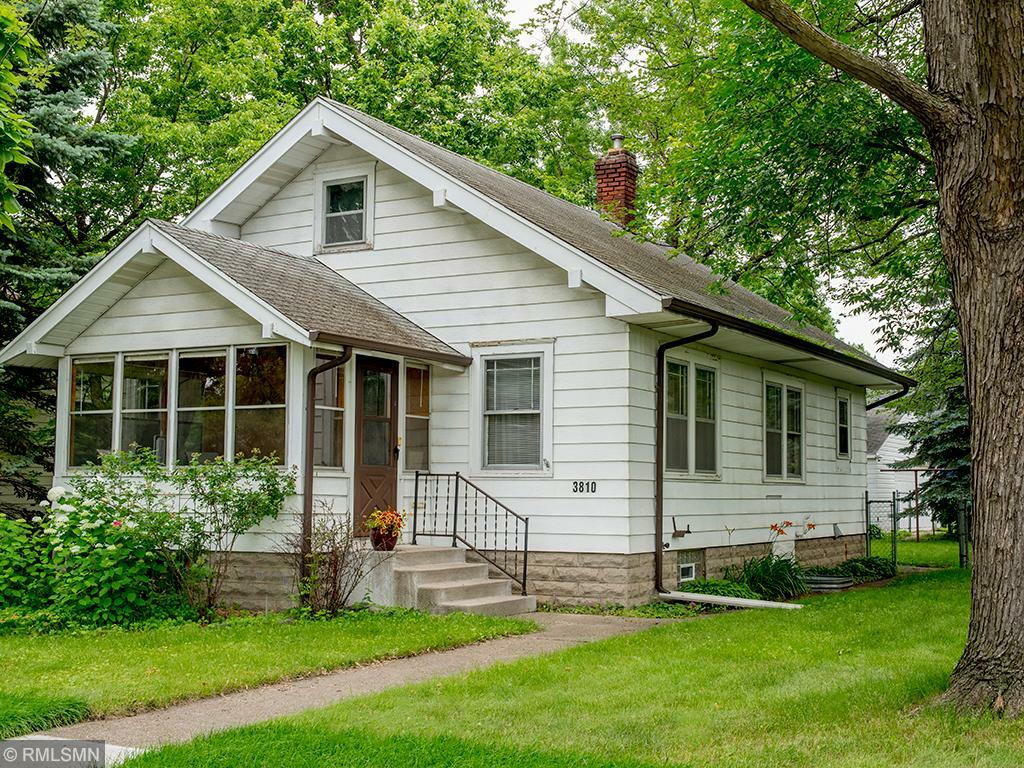 Property Photo:  3810 Noble Avenue N  MN 55422 