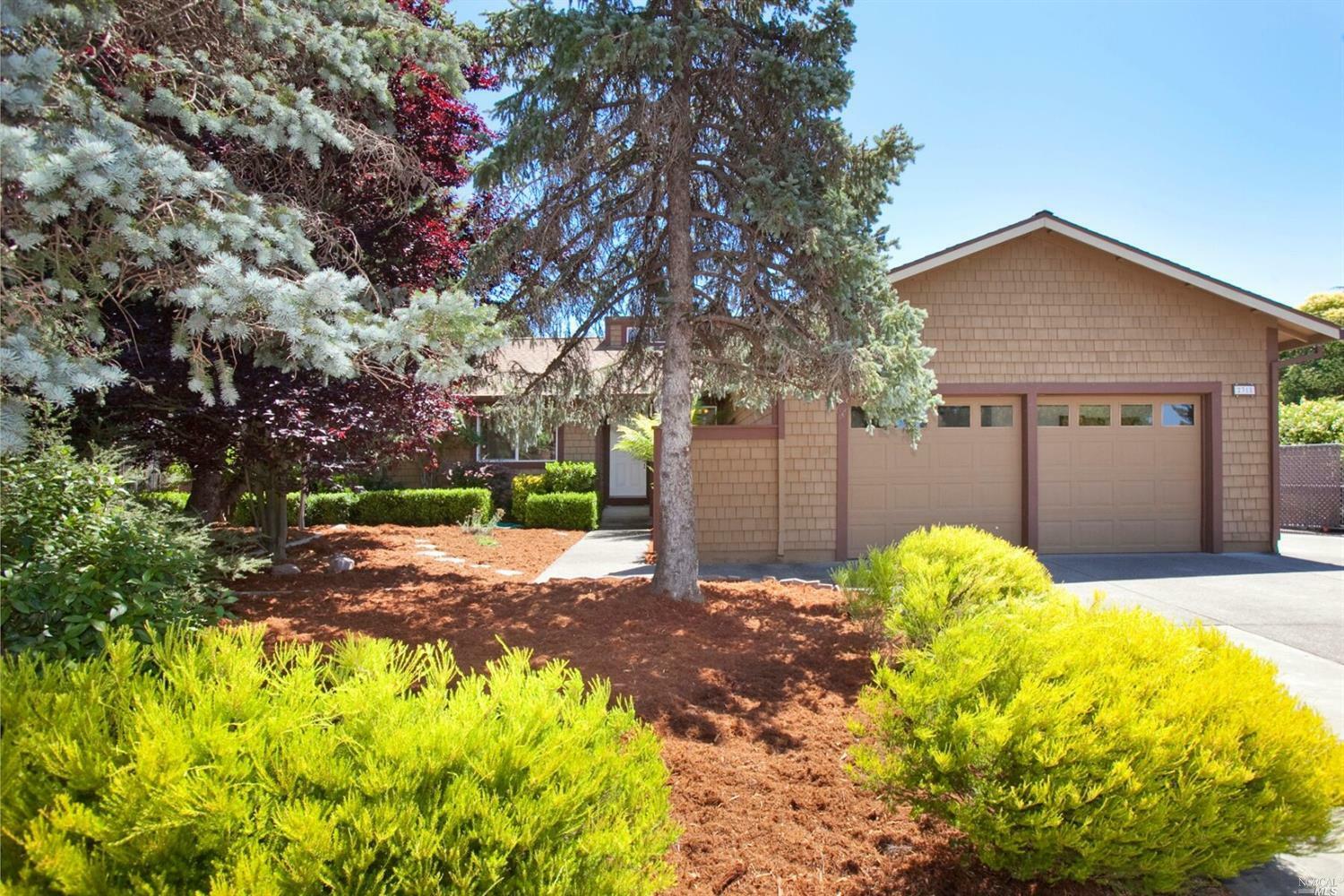 Property Photo:  2318 Sean Court  CA 95401 