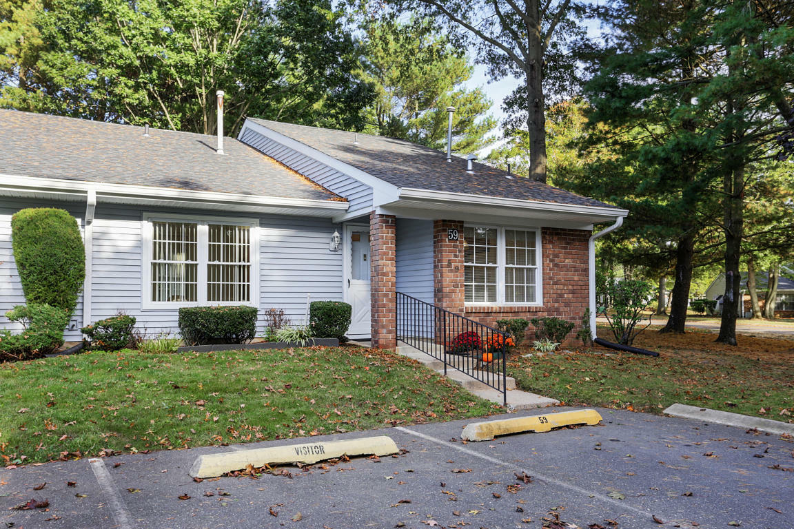 Property Photo:  59 Boxwood Terrace  NJ 07701 