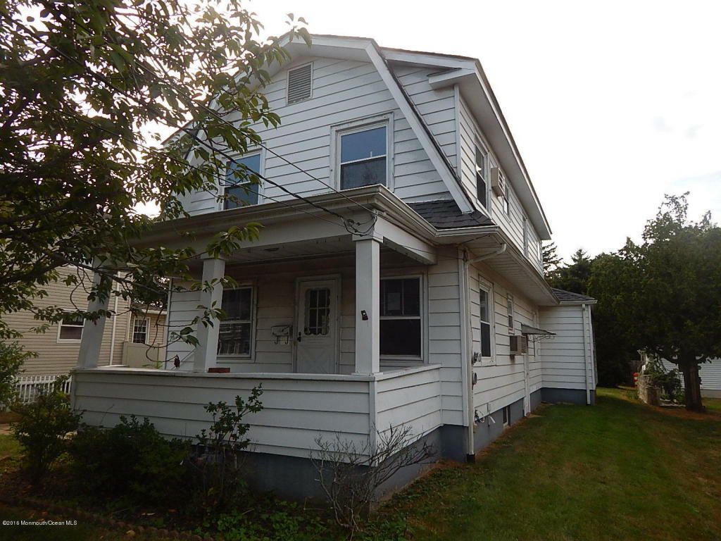 Property Photo:  9 Locust Avenue  NJ 07764 