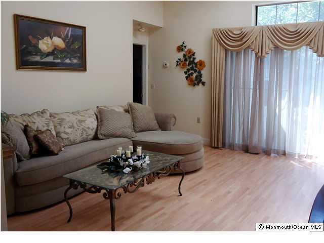 Property Photo: 13 Waverly Lane NJ 08527