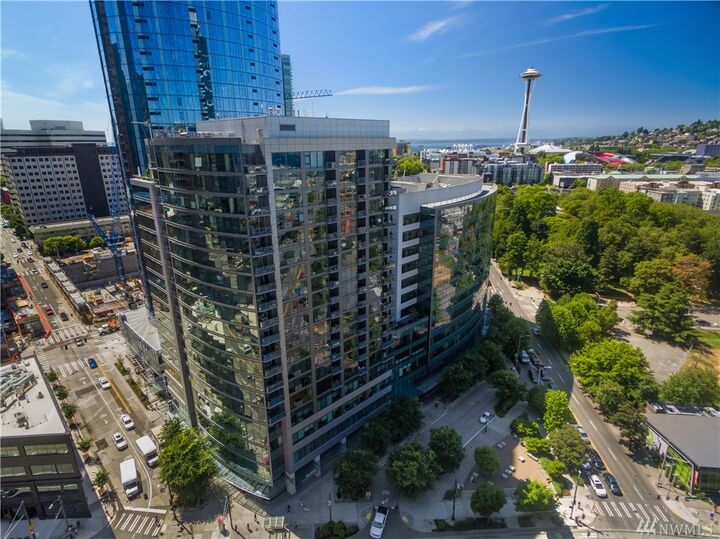 820 Blanchard St 1210  Seattle WA 98121 photo