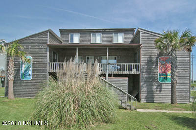 Property Photo:  704 Trade Winds Drive S  NC 28460 