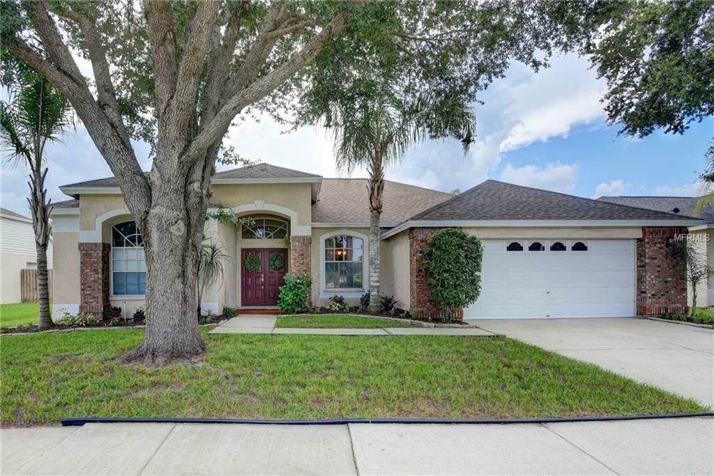 Property Photo:  1811 Palm Ridge Place  FL 33594 