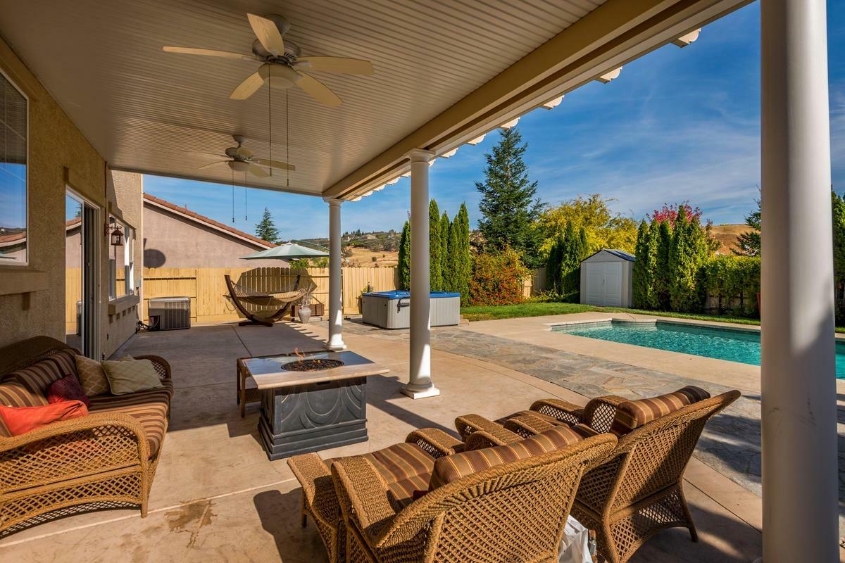 Property Photo:  428 Porter Road  CA 95630 