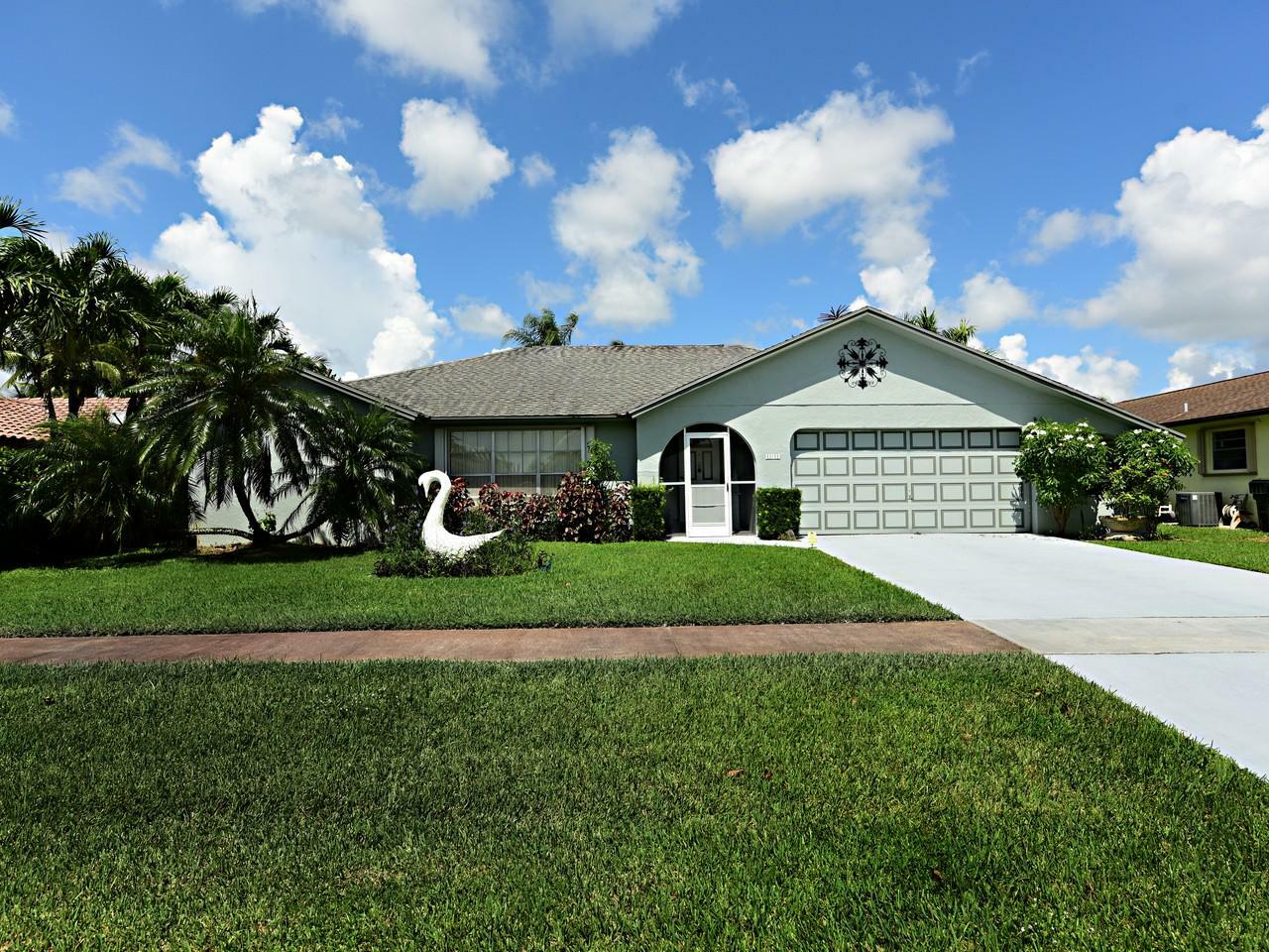 Property Photo:  11711 Laurel Valley Circle  FL 33414 