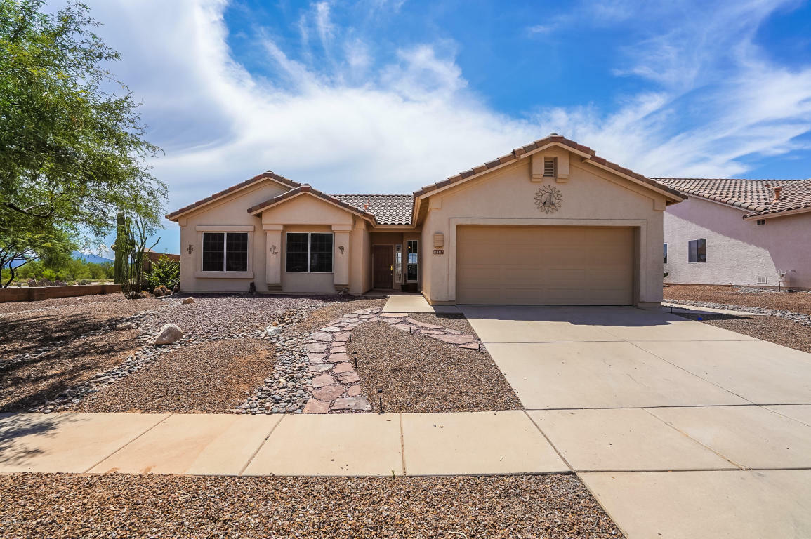 Property Photo:  8881 N Upper Bluffs Drive  AZ 85742 