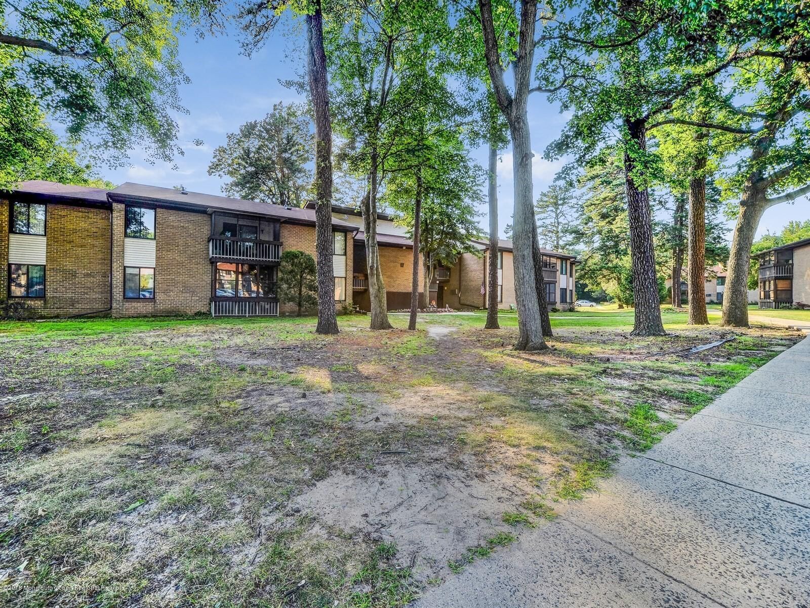 Property Photo:  17 Pine Cluster Circle  NJ 07726 