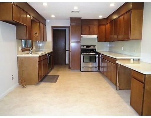 Property Photo: 105 Dunsany Dr MA 01106