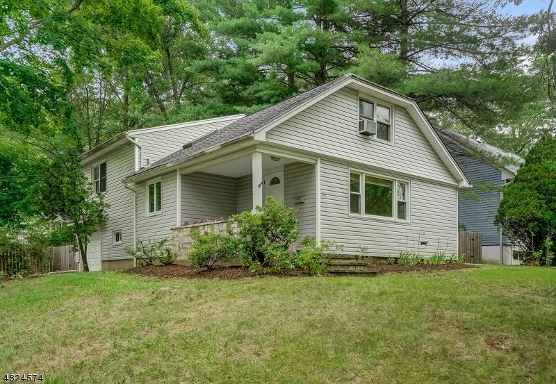 Property Photo:  56 W Cedar St  NJ 07039 